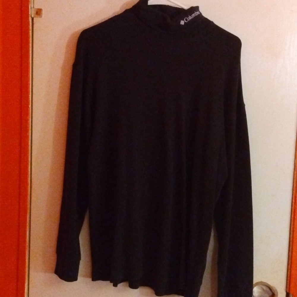 Columbia pull over sweat shirt turtle neck